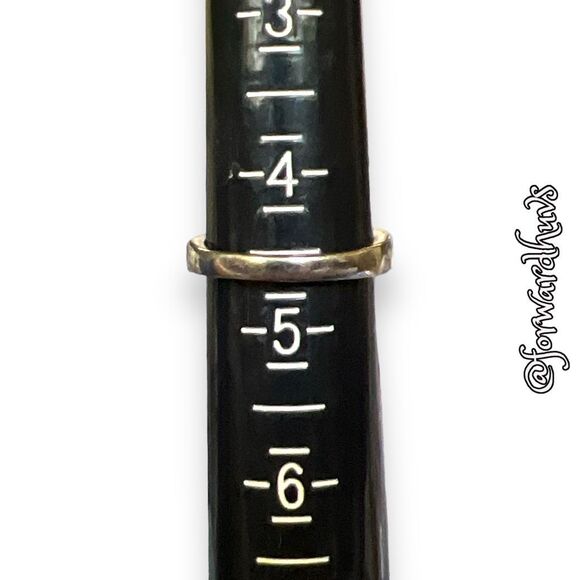 Red Glass Silver Tone Ring | Size 4.5 - Picture 4 of 7